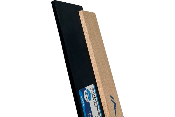 Резиновый шпатель VertexTools 300 мм, с деревянной ручкой арт.1606-300
