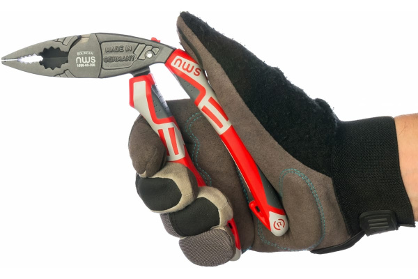 Плоскогубцы изогнутые 200мм покрытие TitanFinish рукоятки SoftGripp 3K NWS ErgoCombi 1096-69-200