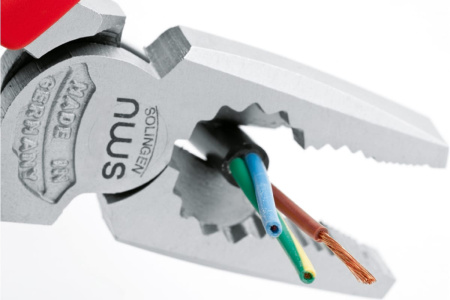 Плоскогубцы диэлектрические 180мм 1000В VDE покрытие Crom рукоятки SoftGripp 3K NWS CombiMax 109-49-