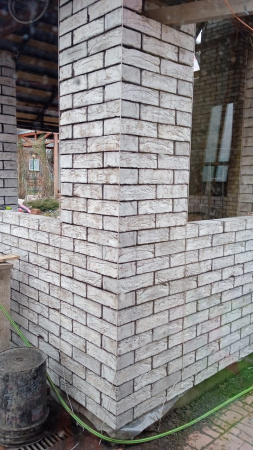 Кирпич ручной формовки S.Anselmo LOFB Londra Sabia Fine Bianco NF 240х71х115 мм