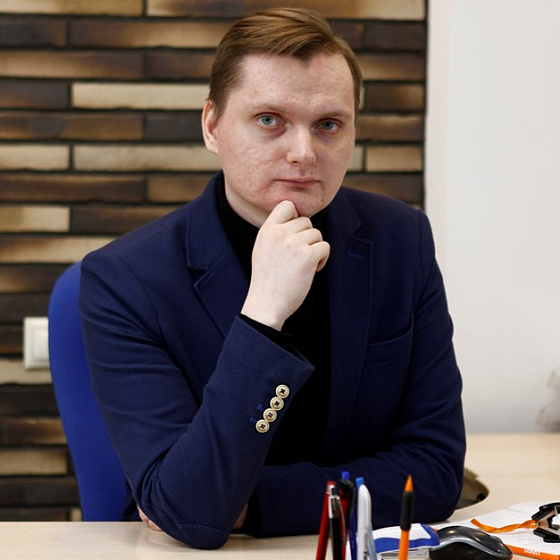 Антон Тараканов