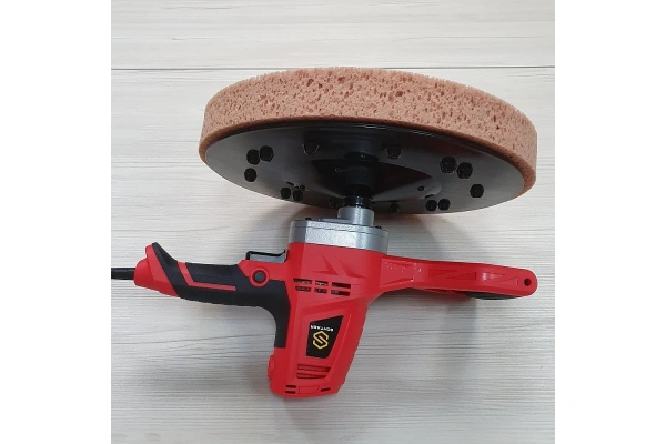 Затирочная машинка SCHTAER WP01 710W  Затирочная машинка SCHTAER WP01 710W