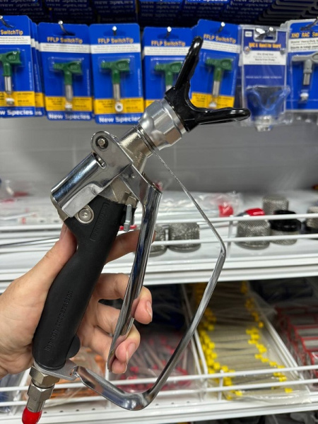 Пистолет безвоздушного распыления для шпатлёвки AG-15 Straight, 500 bar, усиленный